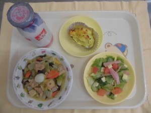 八宝菜・みそドレッシングサラダ ≪おやつ≫　牛乳・スイートポテト