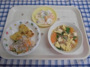 竹輪のカレー揚げ・かき卵汁・大根の甘酢漬け ≪おやつ≫　ヨーグルトあえ