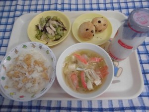 きつねごはん・すまし汁・ささみのあえもの ≪おやつ≫　牛乳・おからスコーン