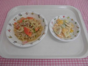 他人丼・フルーツサラダ