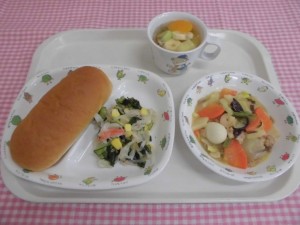 コッペパン・八宝菜・ダイコーンサラダ ≪おやつ≫　フルーツポンチ