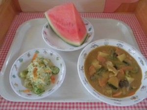 夏野菜カレー・福神あえ ≪おやつ≫　すいか